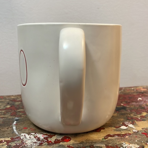 Never Used Rae Dunn XOXO Measuring Cup - Picture 4 of 12